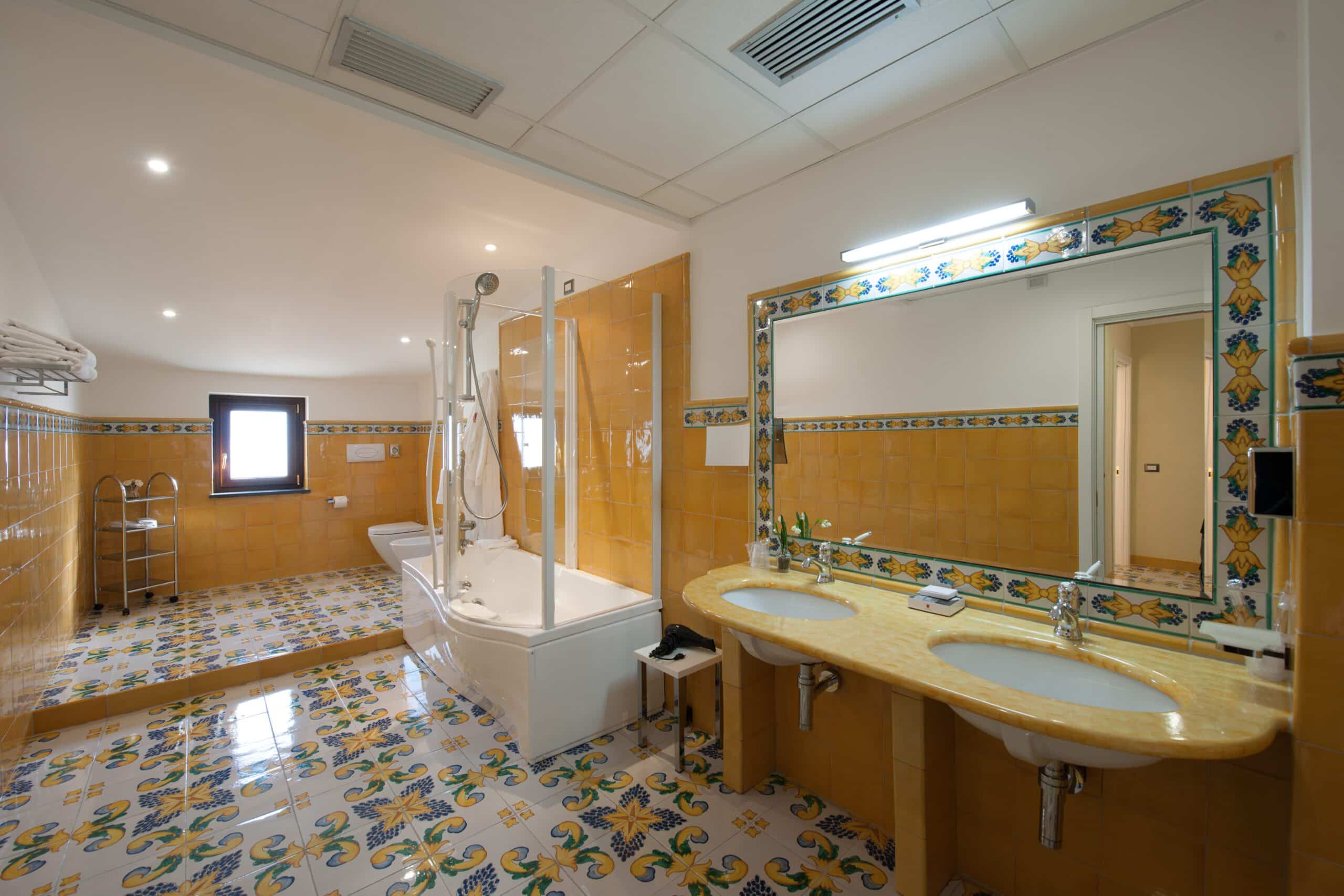 bagno-suite-artemide-hotel-paestum